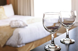 Water treatment for hotel and hospitality industry - Glasses no spot - Culligan